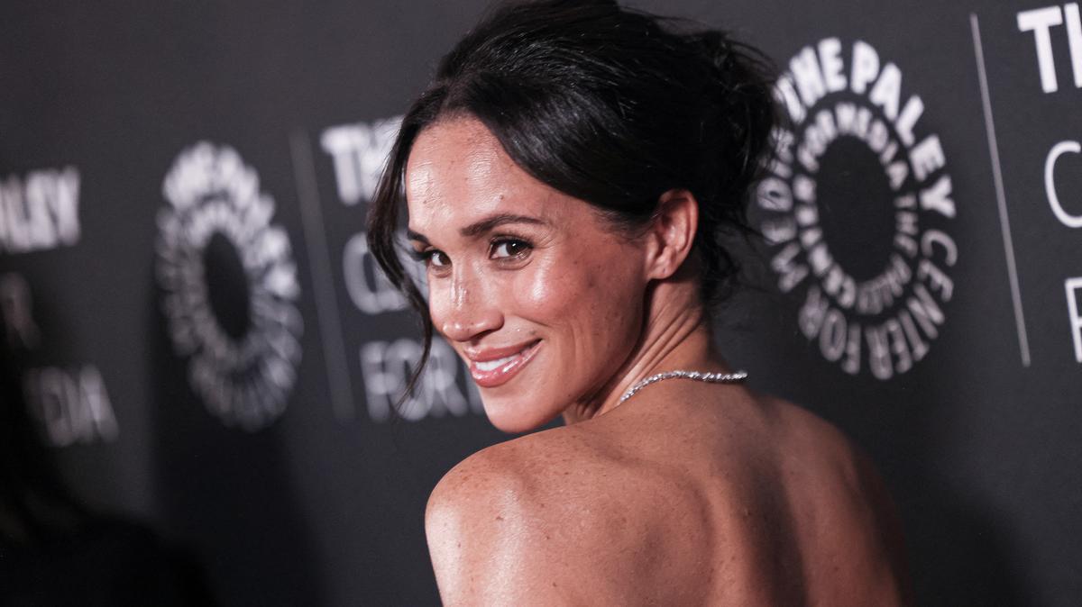 Meghan, Duchess of Sussex arrives for The Paley Center for Media gala honoring actor and director Tyler Perry, at the Beverly Wilshire Hotel in Beverly Hills on December 4, 2024. (Photo by ETIENNE LAURENT / AFP) (Photo by ETIENNE LAURENT/AFP via Getty Images)