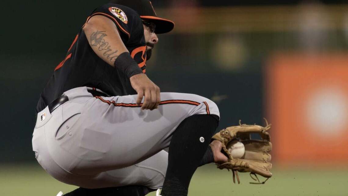 Orioles score twice in 10th to rally past Athletics