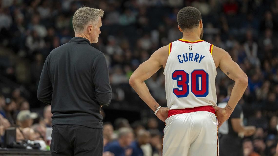 Steve Kerr Calls Out Steph Curry's Poor Decisions in Warriors Game 
