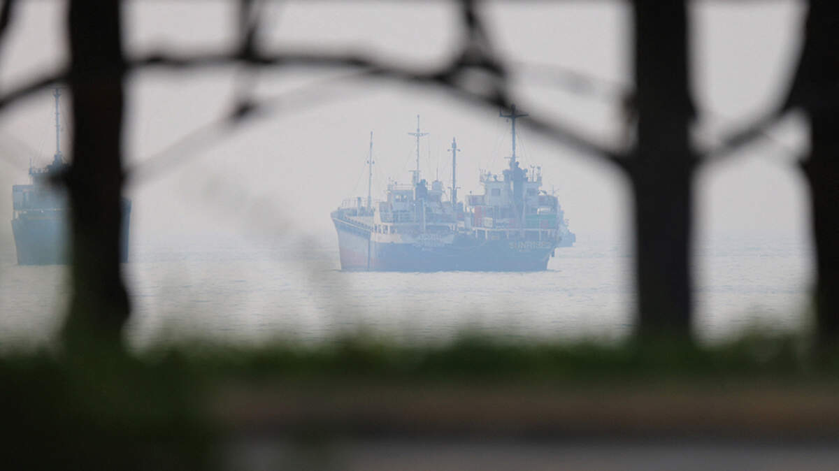 Vessels are anchored in the Strait of Hormuz near the beach of Bandar Abbas, Iran, on Tuesday. Iran and the United States concluded a round of indirect talks on Wednesday with no sign they had made headway toward a lasting peace, focusing instead on issues that they said had been resolved when an interim agreement was announced two weeks ago.