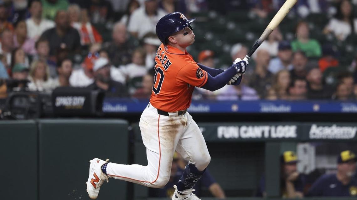 Brice Turang's sac fly in 10th lifts Brewers past Astros 