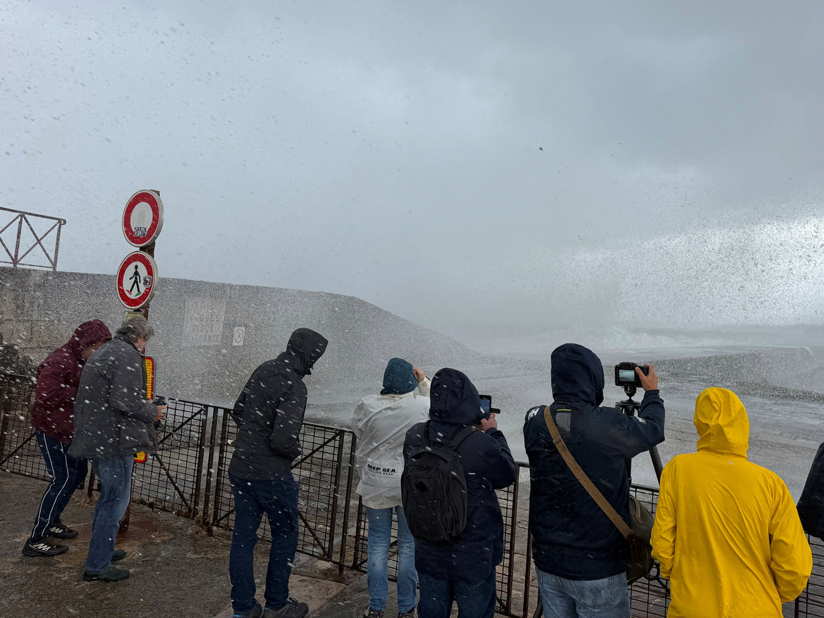 Storm causes power outages and traffic disruptions in France and ...