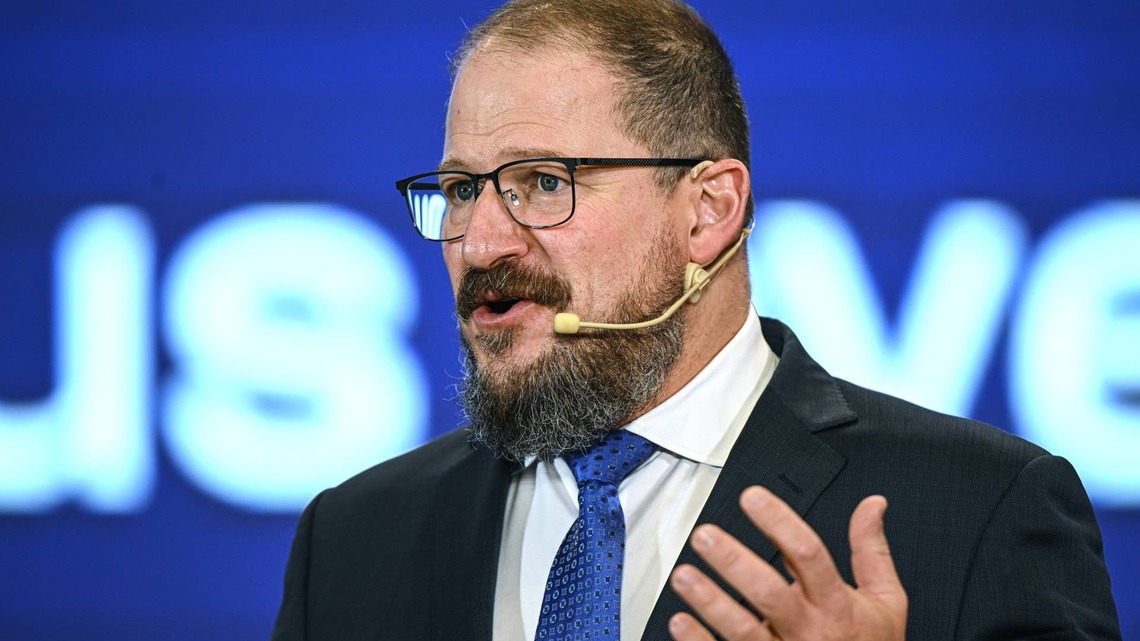 Qualcomm's $15B data center push wins Meta, Microsoft backing 