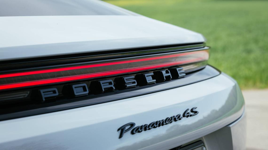2026 Porsche Panamera 