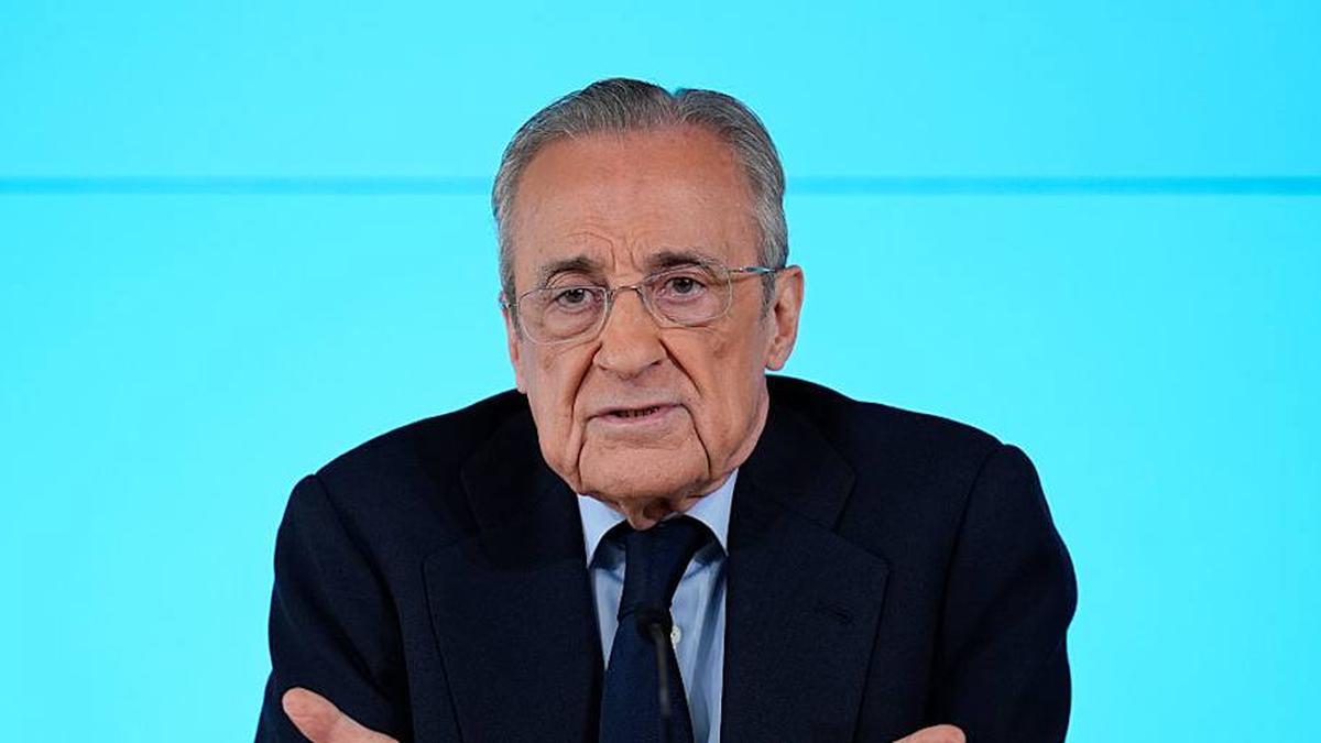  Florentino Pérez targeted referees at the press conference. | Dennis Agyeman/AFP7/Getty Images 