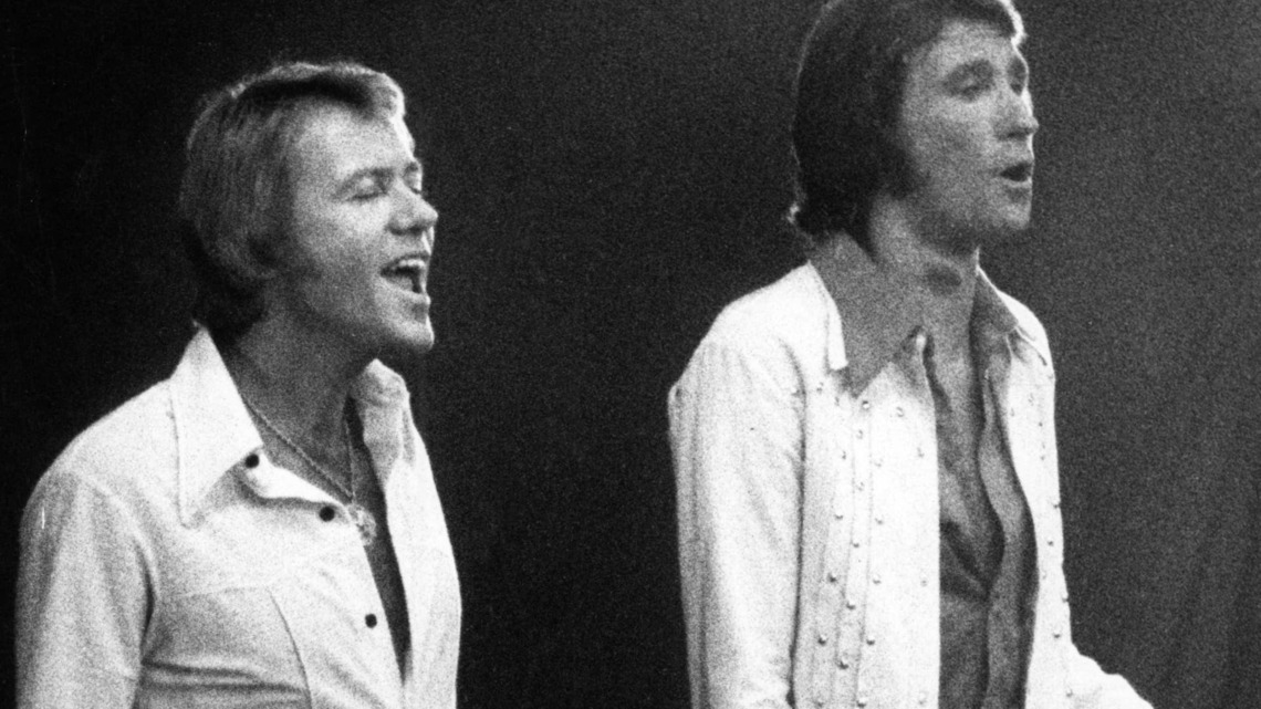 1974 Rock Ballad, Originally a Flop, Was Reimagined by The Righteous Brothers and Became an Unforgettable Hit 