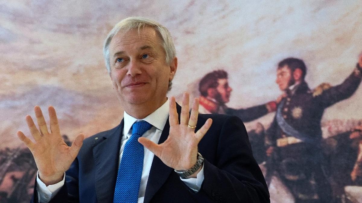 Chile's President Jose Antonio Kast arrives at the Chilean embassy to attend a press conference in Buenos Aires, Argentina April 6, 2026. REUTERS/Agustin Marcarian