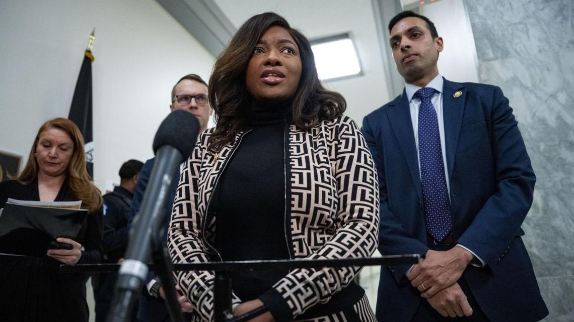 First 2026 midterm primaries begin in Arkansas, North Carolina, Texas 