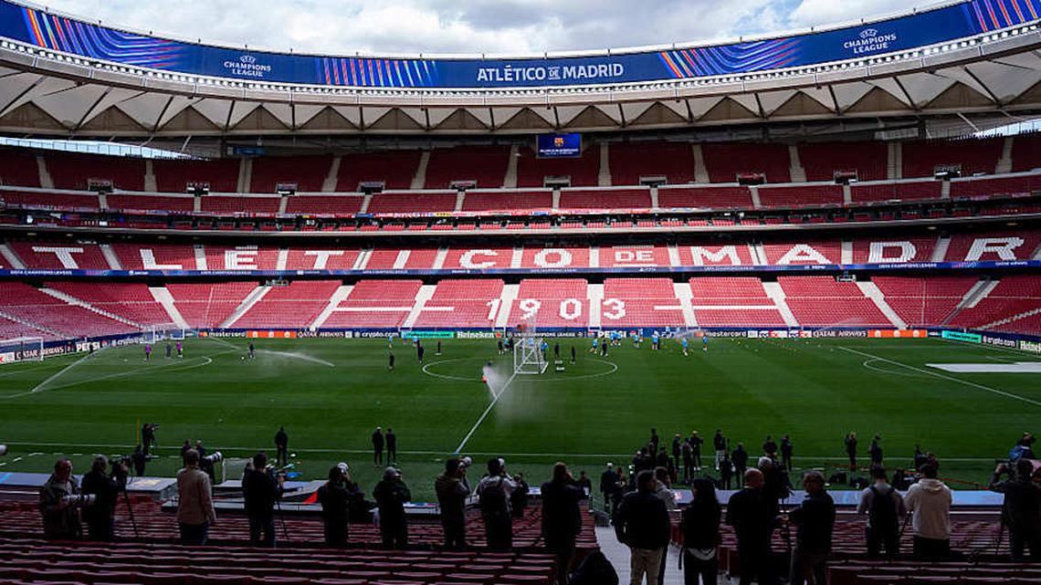  UEFA will investigate Barça's unusual complaint. | Alberto Gardin/Eurasia Sport Images/Getty Images 