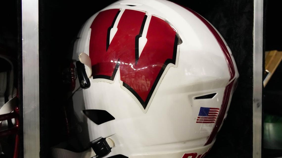 Jack Pugh, who walked away from college football, dies   