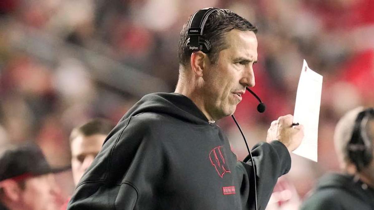 Wisconsin head coach Luke Fickell is shown during the second quarter of their game against Illinois Saturday, November 22, 2025 at Camp Randall Stadium in Madison, Wisconsin. | Mark Hoffman / Milwaukee Journal Sentinel / USA TODAY NETWORK via Imagn Images 
