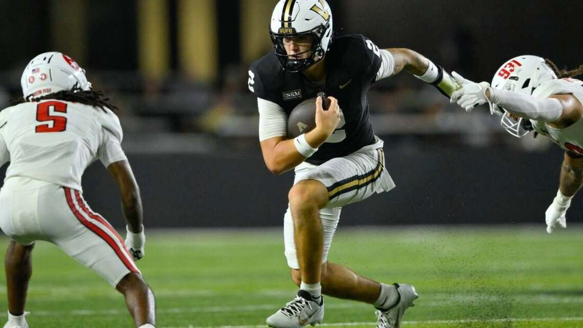 Vanderbilt keeping 2-QB system rolling for Delaware matchup 