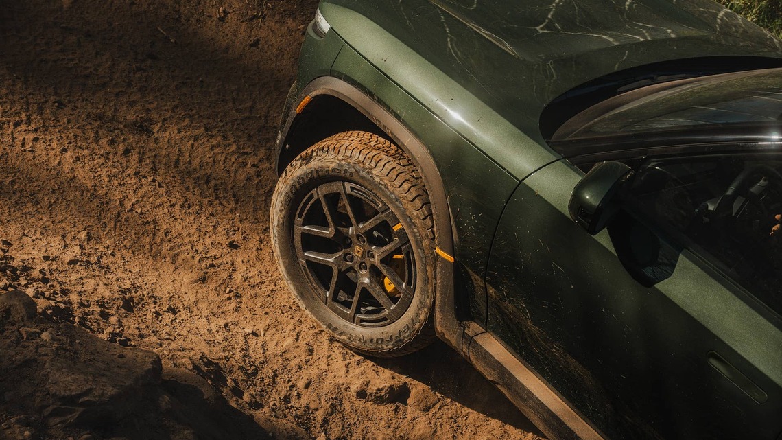 Rivian Deliveries Jump 46%, but Its Stock Falls as Tesla Stock Jumps 