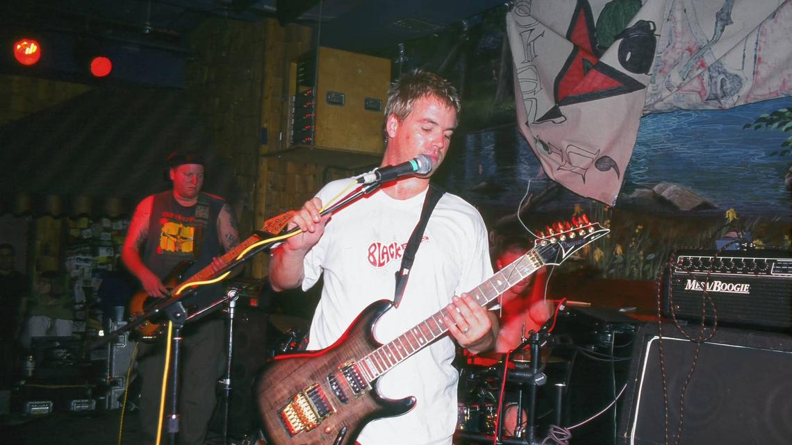 '90s Rock Album Is Suddenly Climbing the Charts 30 Years Later 