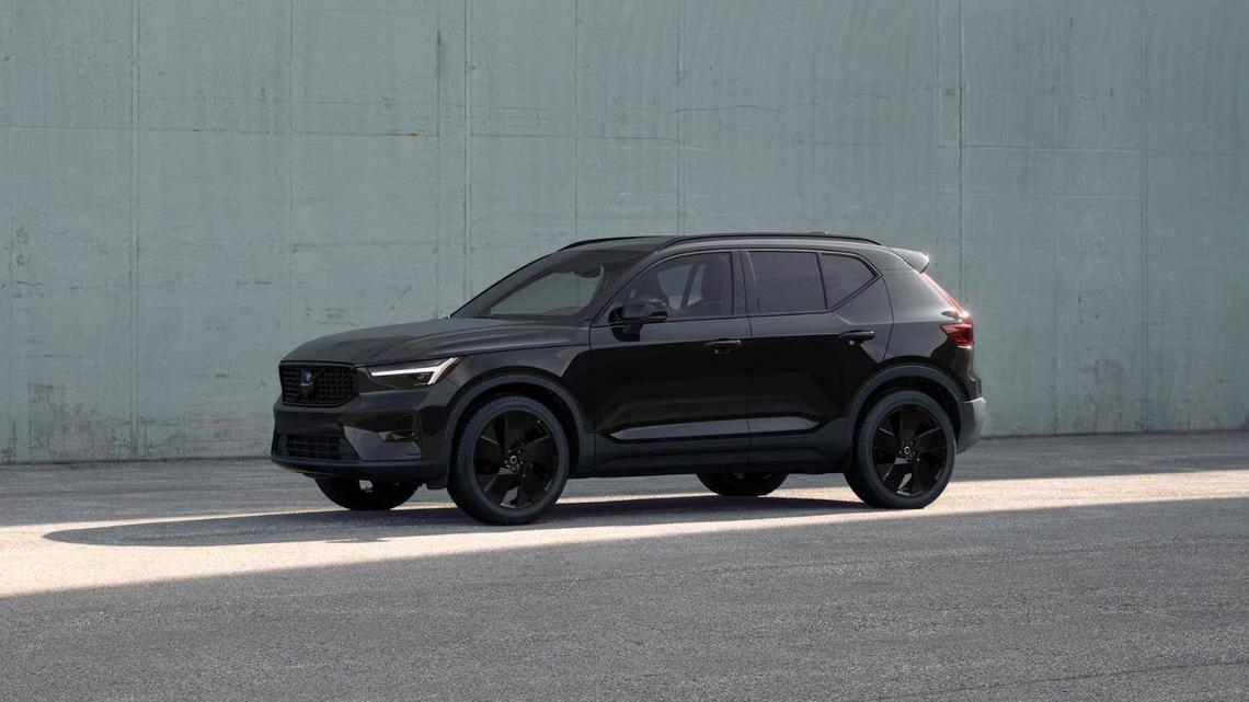 You Can Lease a Volvo XC40 This April for Less Than $400 Per Month