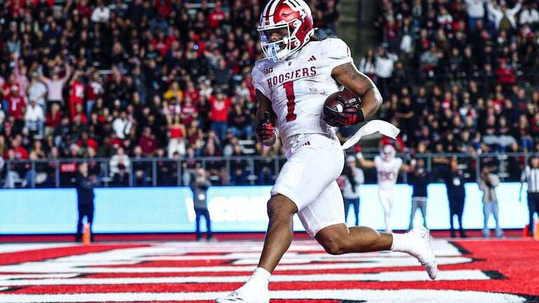 No. 6 Indiana piles up yardage, overwhelms Rutgers 