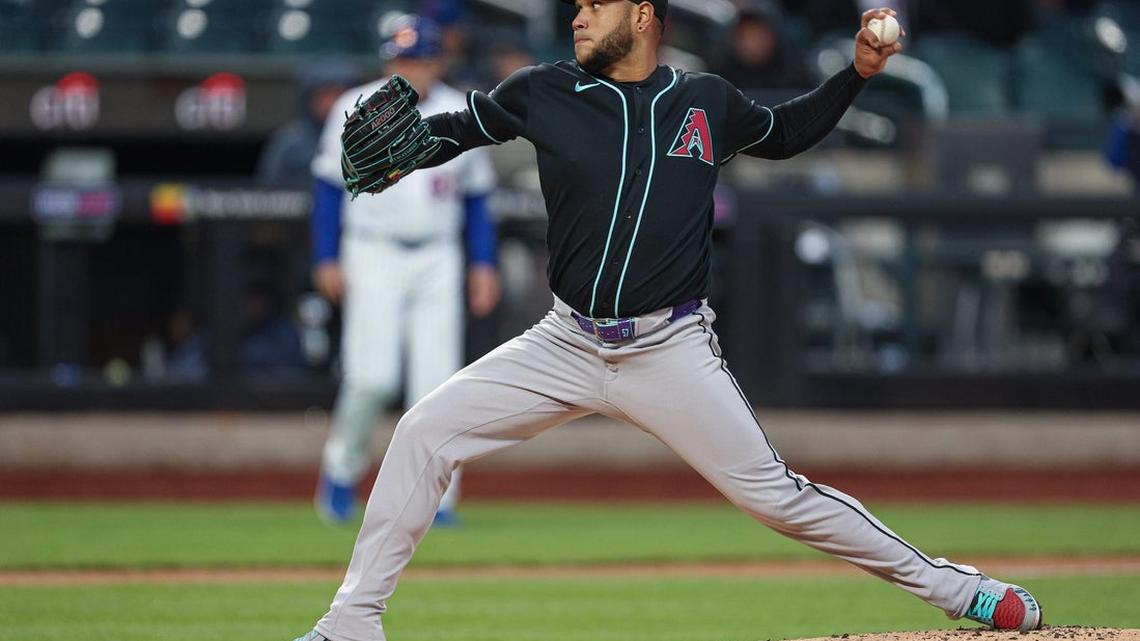 Diamondbacks wrap up series win over Mets with late-inning rallies 