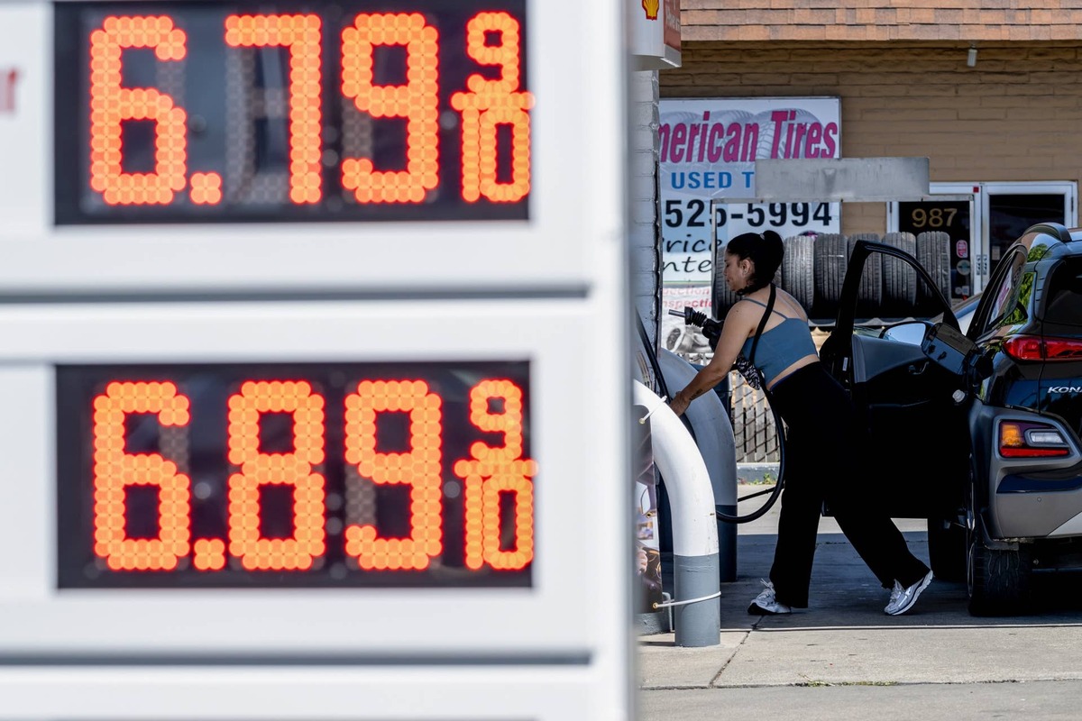  The reason this dispute matters beyond Washington politics is timing Morris/Getty Images