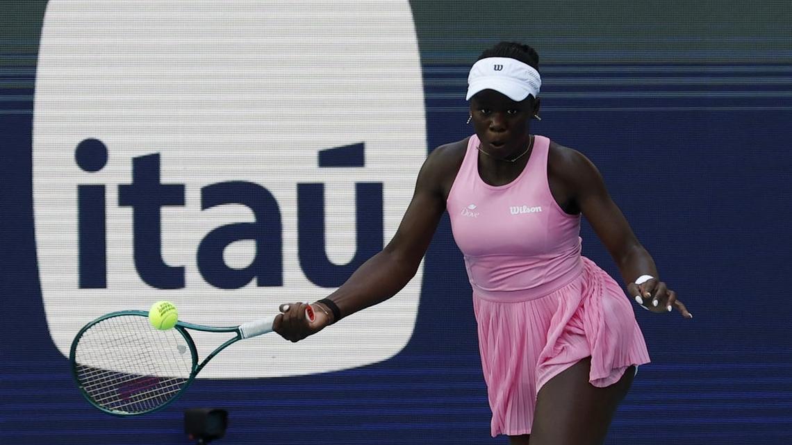 WTA roundup: Victoria Mboko beats Leylah Fernandez in all-Canadian affair 