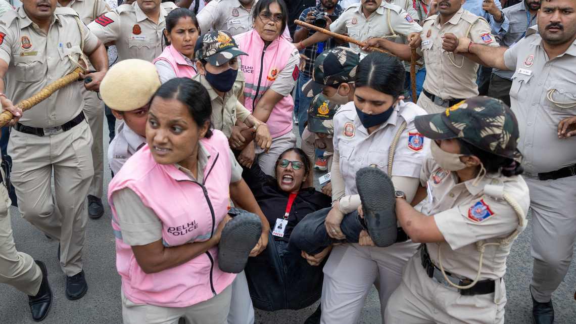 UN experts urge Indian authorities to cease 'use of excessive force' to curb protests 