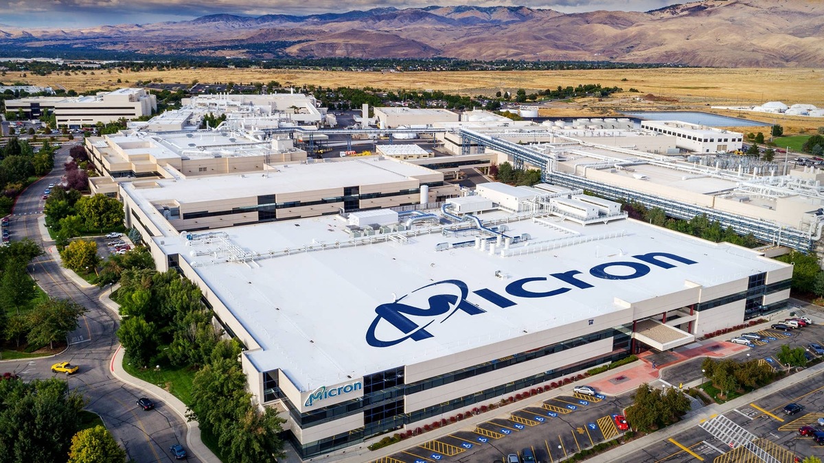  Micron reported GAAP gross margin of 84.6% for third quarter of 2026. Shutterstock