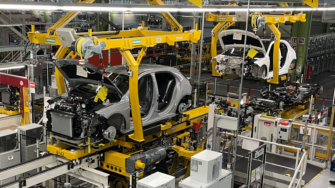 German business activity returns to growth after four months, PMI shows 