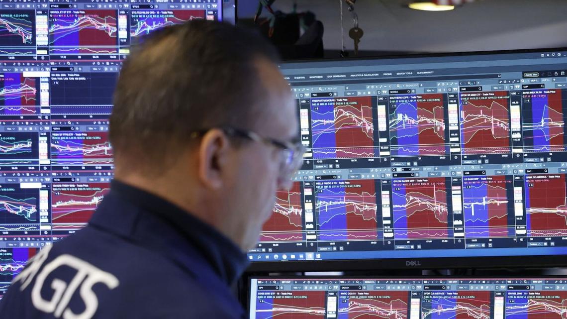 Personal income fell, inflation held at 3% in February