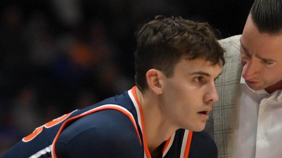  Mar 12, 2026; Nashville, TN, USA; Auburn Tigers head coach Steven Pearl talks with forward Filip Jovic (38) against the Tennessee Volunteers during the first half at Bridgestone Arena. Mandatory Credit: Steve Roberts-Imagn Images | Steve Roberts-Imagn Images 
