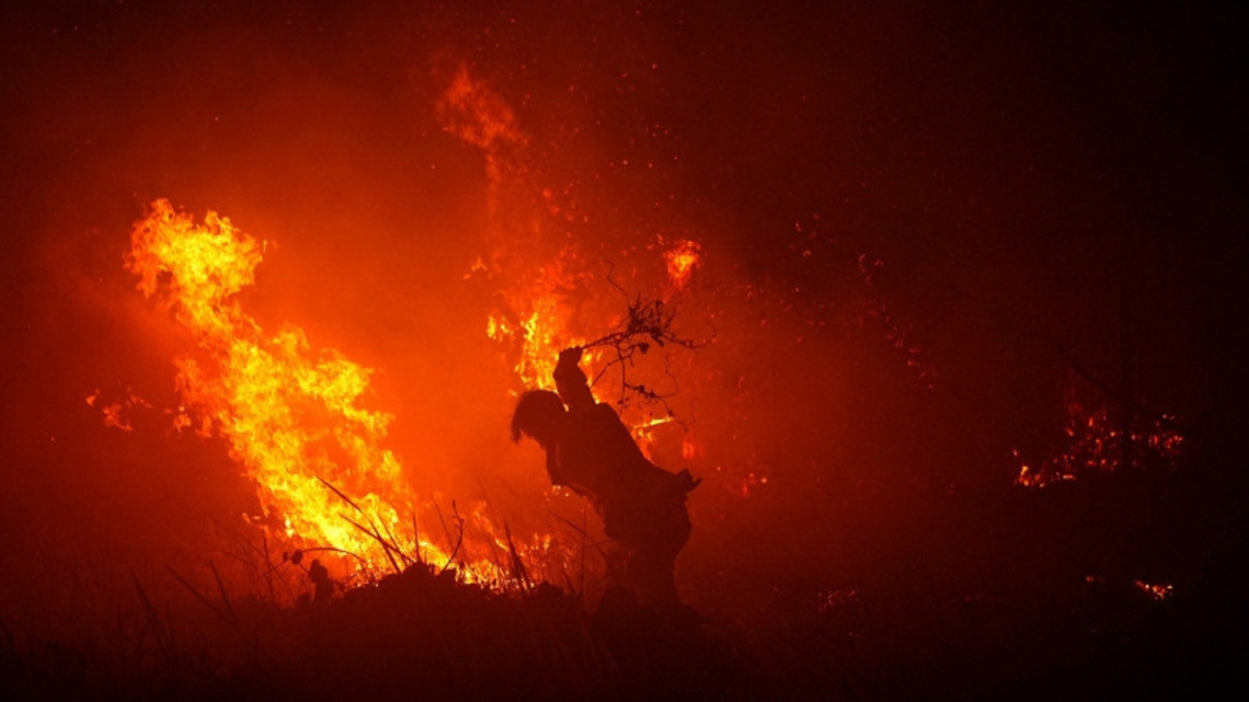 Indonesian wildfires cause respiratory infections to double in a week, health ministry says 