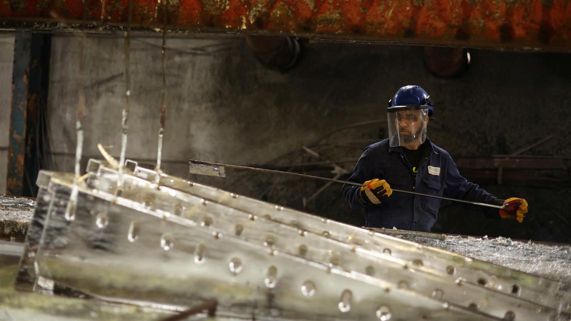 UK firms report slide in activity due to Iran war and political turmoil 