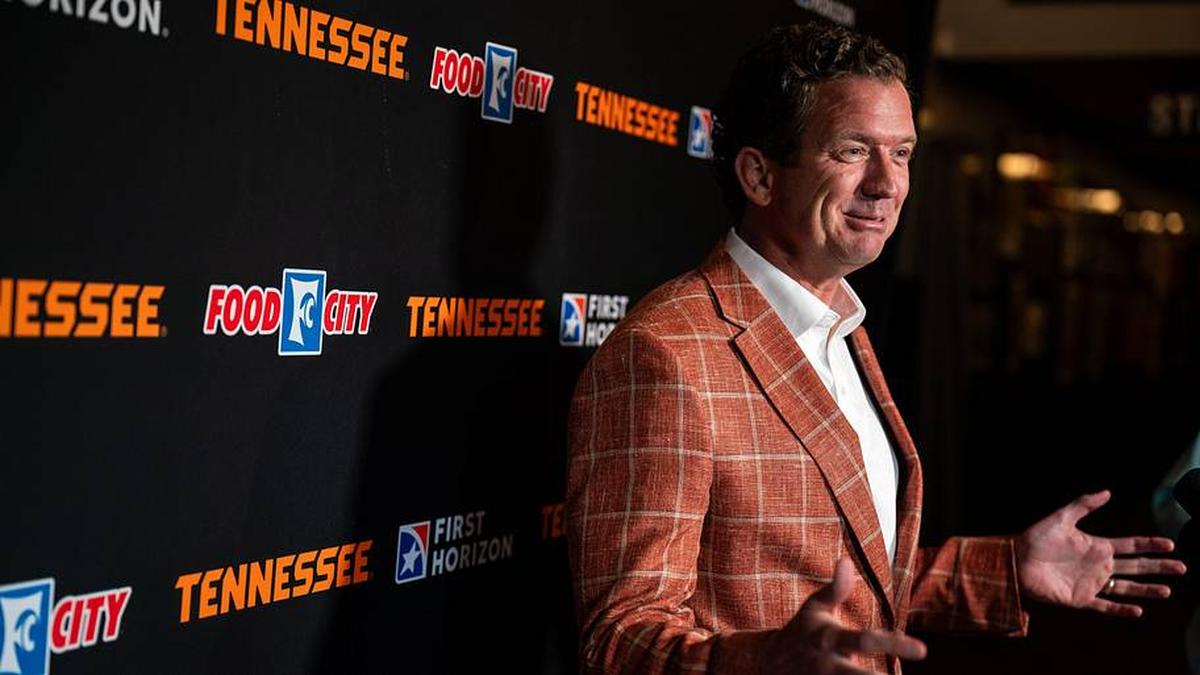  Tennessee athletic director Danny White has spoken openly about his desire for college sports to implement a collective bargaining agreement with athletes. | ANDREW NELLES / THE TENNESSEAN / USA TODAY NETWORK via Imagn Images 