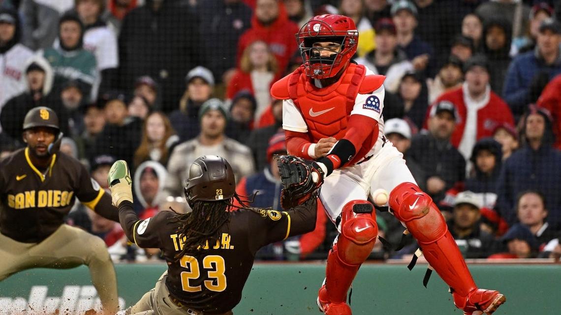 Ramon Laureano leads Padres over Red Sox with 9th-inning single