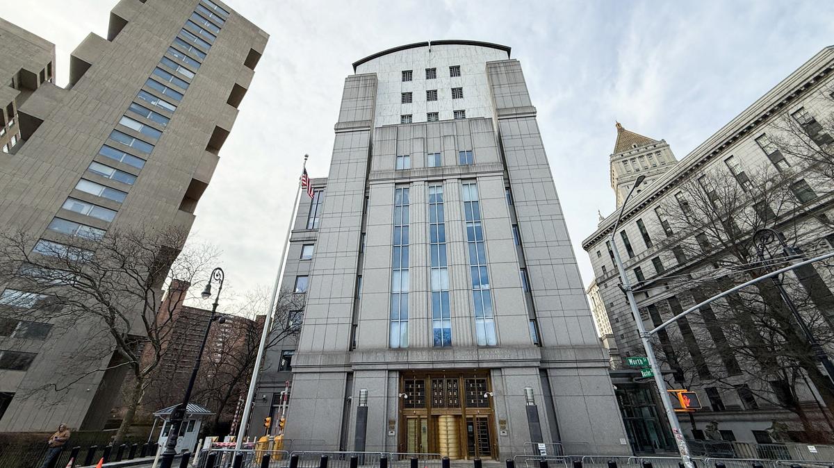 A general view of the Daniel Patrick Moynihan United States Courthouse which houses the United States District Court for the Southern District of New York, in New York City, U.S., January 3, 2026. REUTERS/Eduardo Munoz