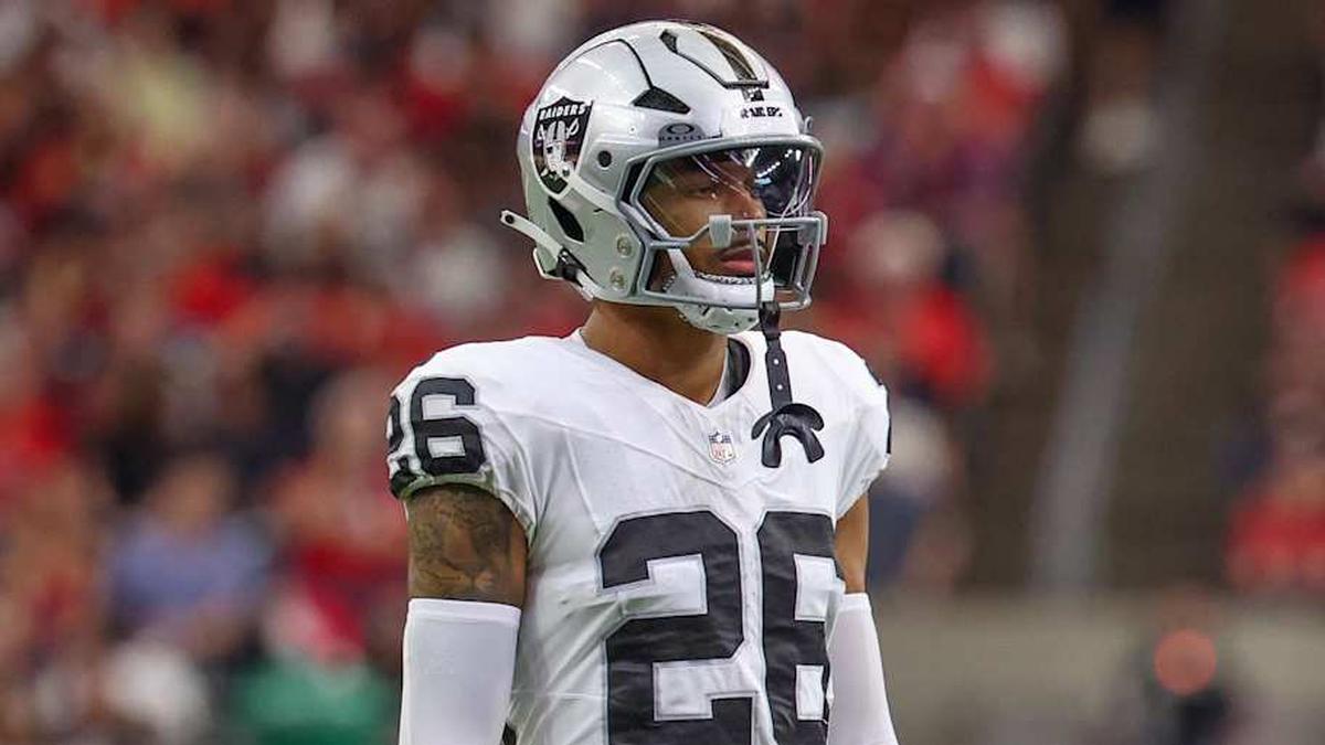  Dec 21, 2025; Houston, Texas, USA; Las Vegas Raiders cornerback Darien Porter (26) during a television timeout against the Houston Texans in the first quarter at NRG Stadium. Mandatory Credit: Thomas Shea-Imagn Images | Thomas Shea-Imagn Images 