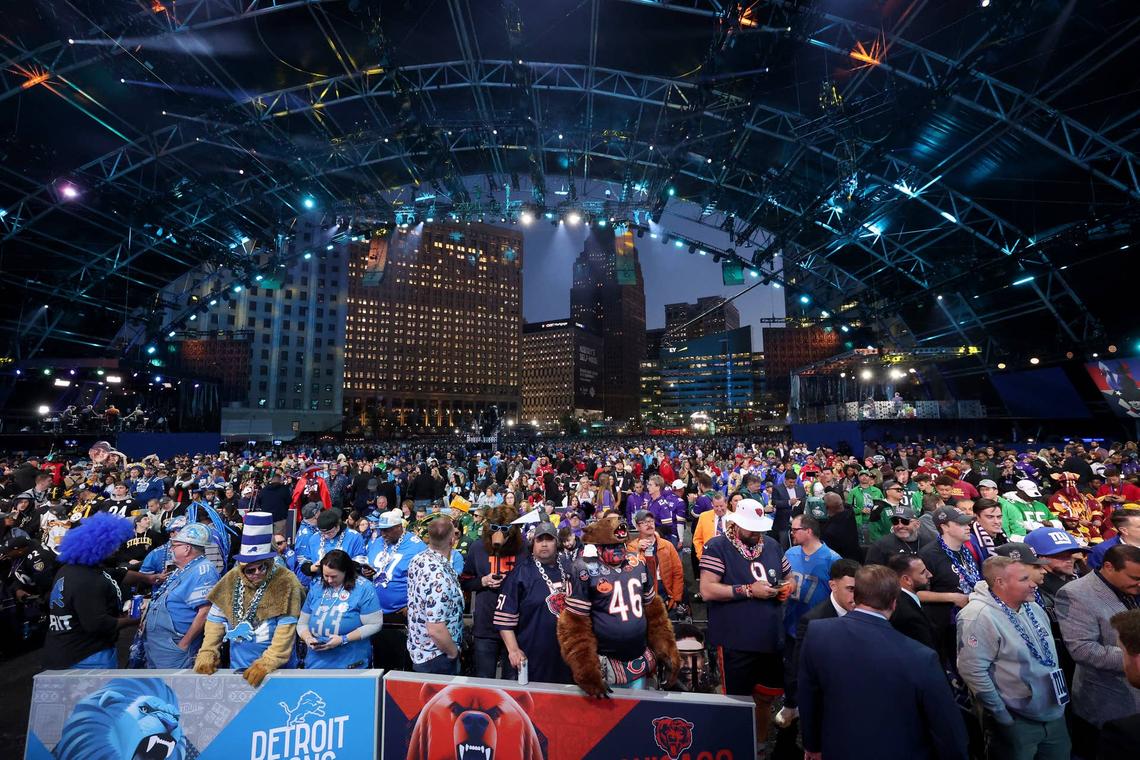  DETROIT, MICHIGAN - APRIL 25: A general view of the first round of the 2024 NFL Draft at Campus Martius Park and Hart Plaza on April 25, 2024 in Detroit, Michigan. (Photo by Gregory Shamus/Getty Images) 