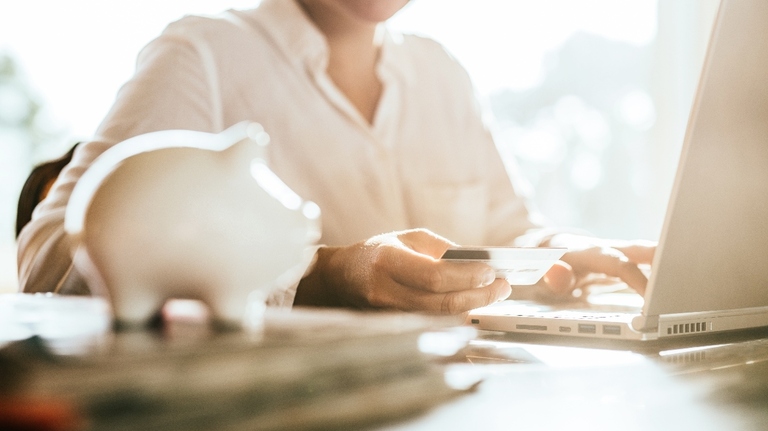 These Subtle Financial Habits Might Predict Alzheimer’s Years Early