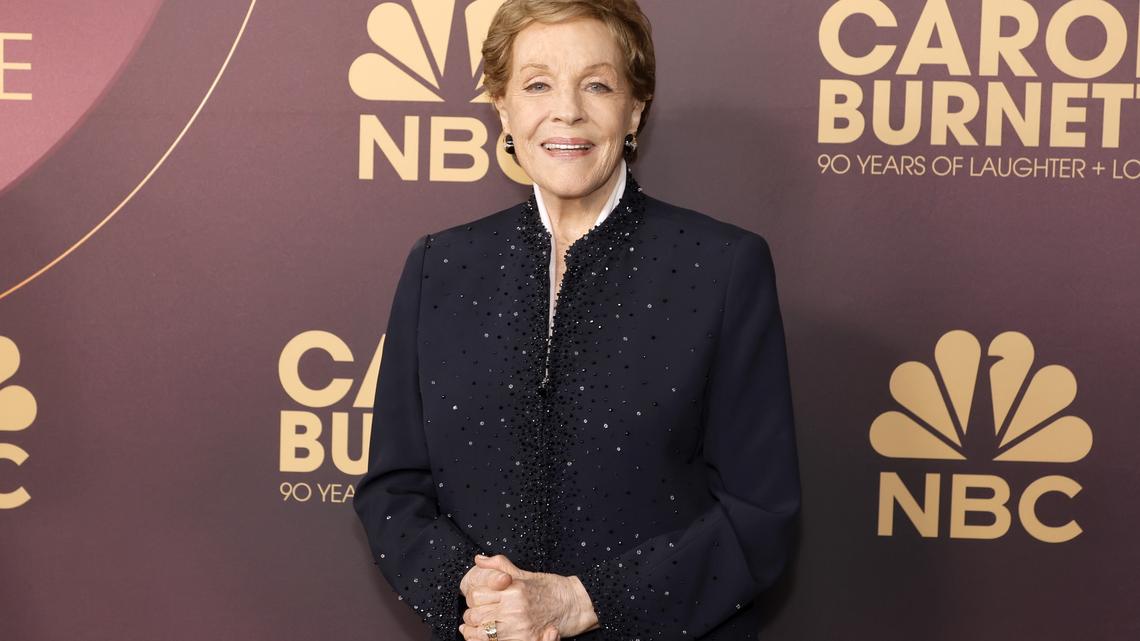 Julie Andrews, 90, Makes Rare Appearance at Event Combating Parkinson's