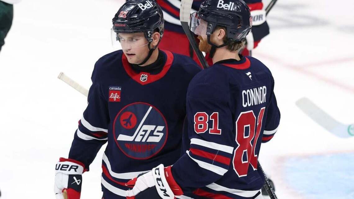 Jets' No. 1 line erupts for 7 points in win over Wild 