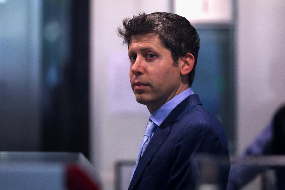 CEO of OpenAI Sam Altman appears in the courthouse to attend the trial in Elon Musk's lawsuit over OpenAI for-profit conversion at a federal courthouse in Oakland, California, U.S., April 30, 2026.  REUTERS/Manuel Orbegozo