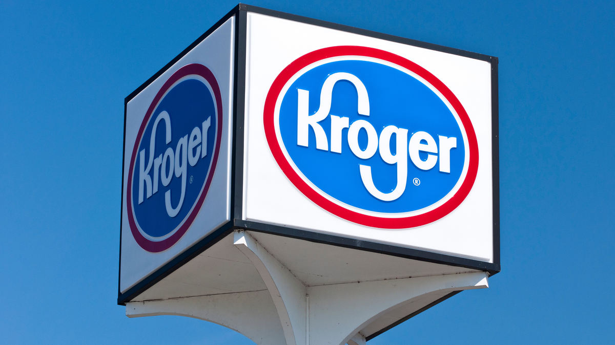 A four-sided Kroger grocery store sign in Knoxville, Tennessee, in 2011. 