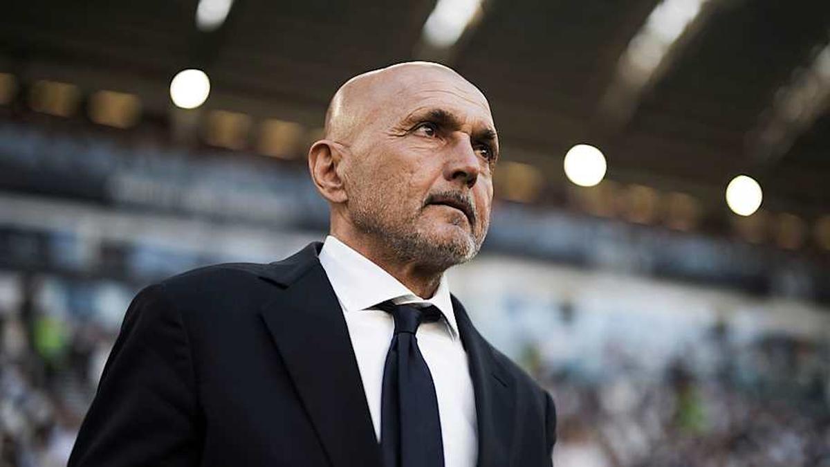 Juventus could be on the lookout for a new striker. | Nicolò Campo/LightRocket/Getty Images 