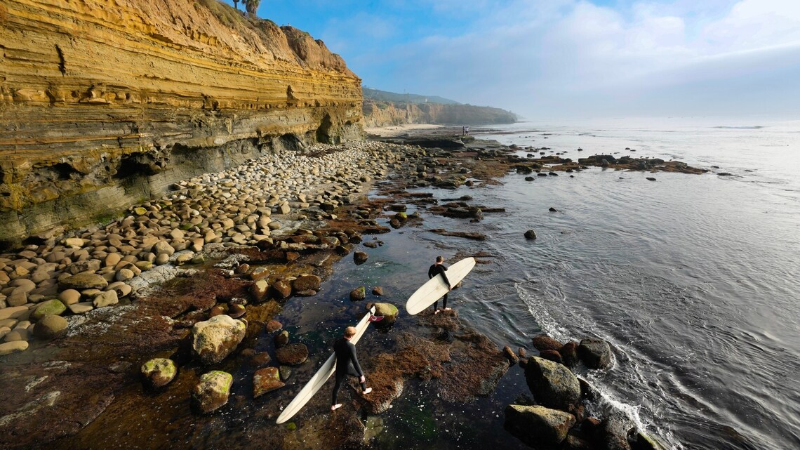 Officials warn about dangers of cliff-diving after 17-year-old injures himself at Sunset Cliffs 