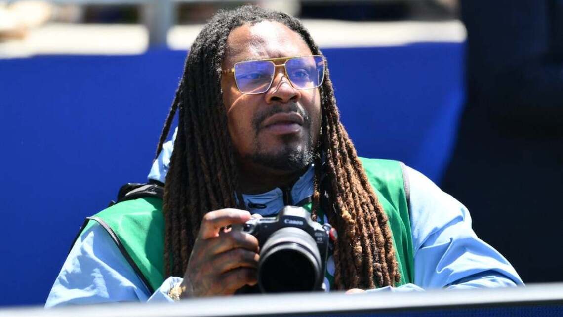 Marshawn Lynch credentialed as photographer at World Cup