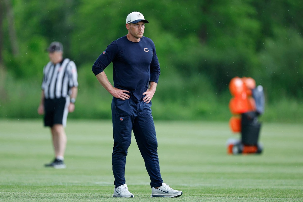  Chicago Bears head coach Ben Johnson looks on during Minicamp at Halas Hall. Kamil Krzaczynski-Imagn Images