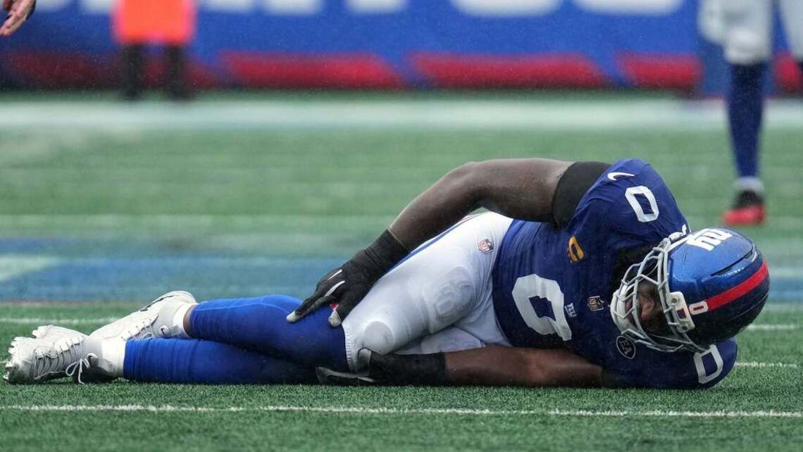Report: Giants fear torn ACL for OLB Brian Burns