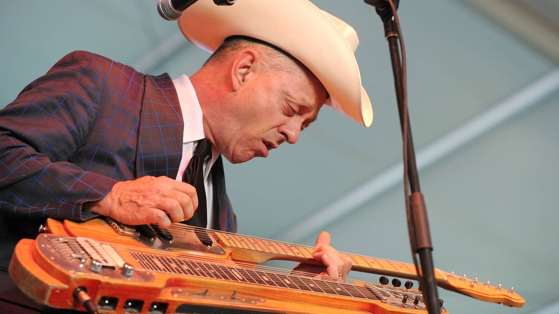 This Country Star Couldn't Find the Instrument He Needed-So He Built One 