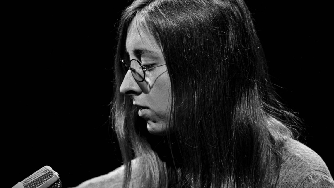 Beloved Singer-Songwriter, Compared to Carole King and Joni Mitchell, Was 'All But Forgotten' Until 26 Years After Her Death 