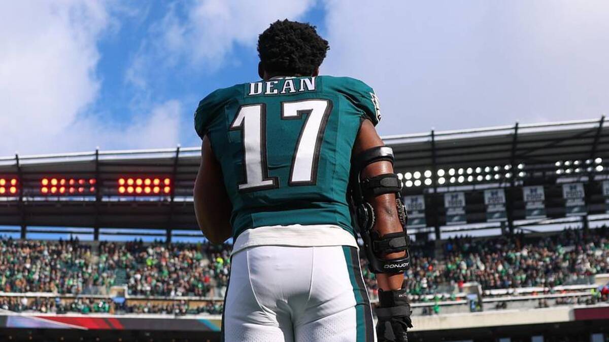  Dec 14, 2025; Philadelphia, Pennsylvania, USA; Philadelphia Eagles linebacker Nakobe Dean (17) stands during the National Anthem before the game against the Las Vegas Raiders at Lincoln Financial Field. Mandatory Credit: Bill Streicher-Imagn Images | Bill Streicher-Imagn Images 