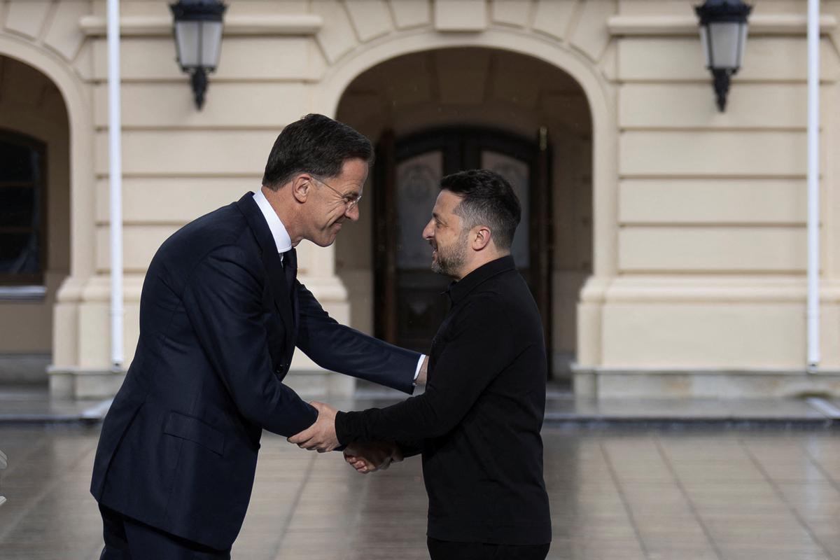 NATO Secretary General Mark Rutte and Ukrainian President Volodymyr Zelenskiy attend a news conference after talks, amid Russia's attack on Ukraine, in Kyiv, Ukraine, June 3, 2026. REUTERS/Thomas Peter