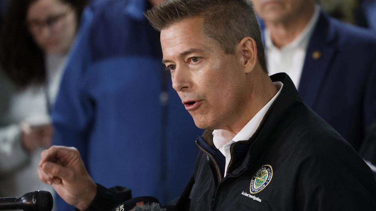U.S. secretary of transportation, Sean Duffy speaks at a media briefing at Reagan National Airport after a plane crashed into the Potomac River outside Washington, D.C., Jan. 30, 2025. A regional jet from Kansas crashed into Washington's Potomac River after colliding mid-air with a military helicopter near Reagan National Airport, officials said January 29, prompting a major emergency response and grounding all flights. (Ting Shen/AFP/Getty Images/TNS)
